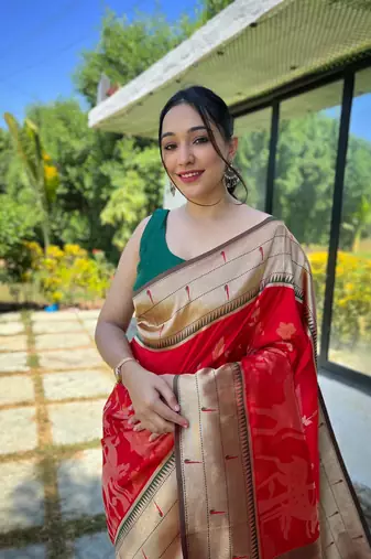 Soft Paithani silk blend Saree With Rich Weaved Paithani Pallu