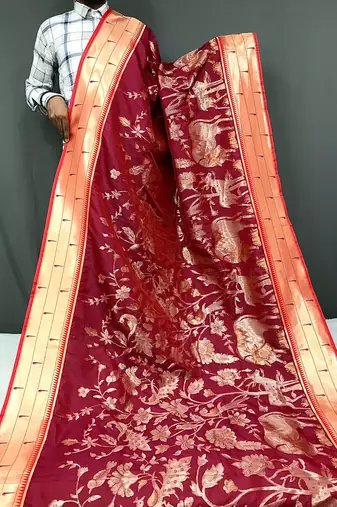 Soft Paithani silk blend Saree With Rich Weaved Paithani Pallu