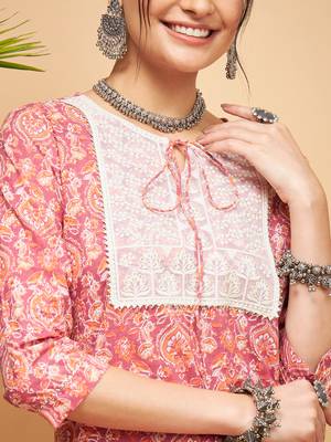 DUSTY PINK PAISLEY PATCH STRAIGHT KURTA 4