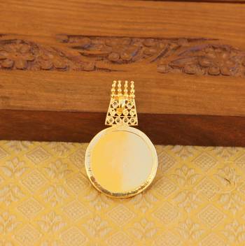 Kerala style gold plated palakka pendant 3