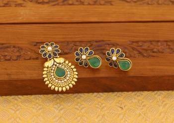 Designere gold plated kempu pendant set 2