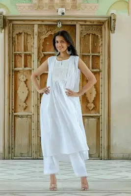 Nishigandha - white sleeveless cotton kurta coord set 1