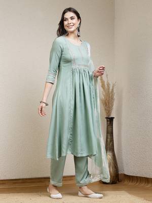 Women's Solid Rayon A-Line Kurta Pant Dupatta Set 3