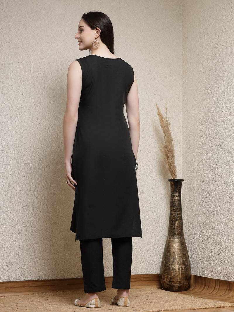 Women's Embroiderd Cotton Blend Straight Kurta Pant Set