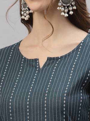 Women's Self Woven Striped Cotton Blend Straight Kurta 3