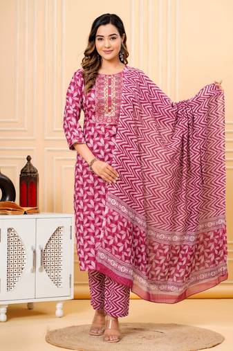 Blush red printed cotton suit set with mulmul dupatta