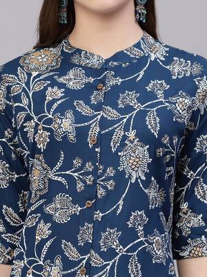 Women's Floral Print Rayon A-Line Kurta 4