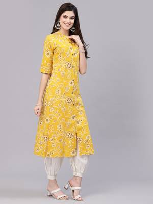Women's Floral Print Rayon A-Line Kurta 3