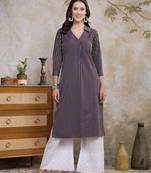 Women's Self Designed Cotton Blend Straight Kurta