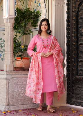 Peach embroidered katha cotton kurta set with dupatta 5