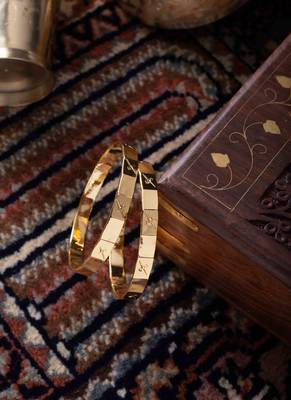 GOLDEN BANGLES 1