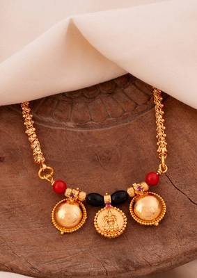Laxmi Motif Black Gold Mangalsutra 1