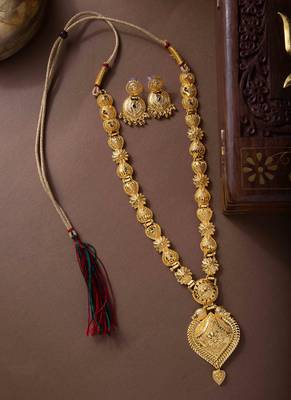 Antique-Inspired Gold-Plated Necklace with Detailed Clutch Chain 1