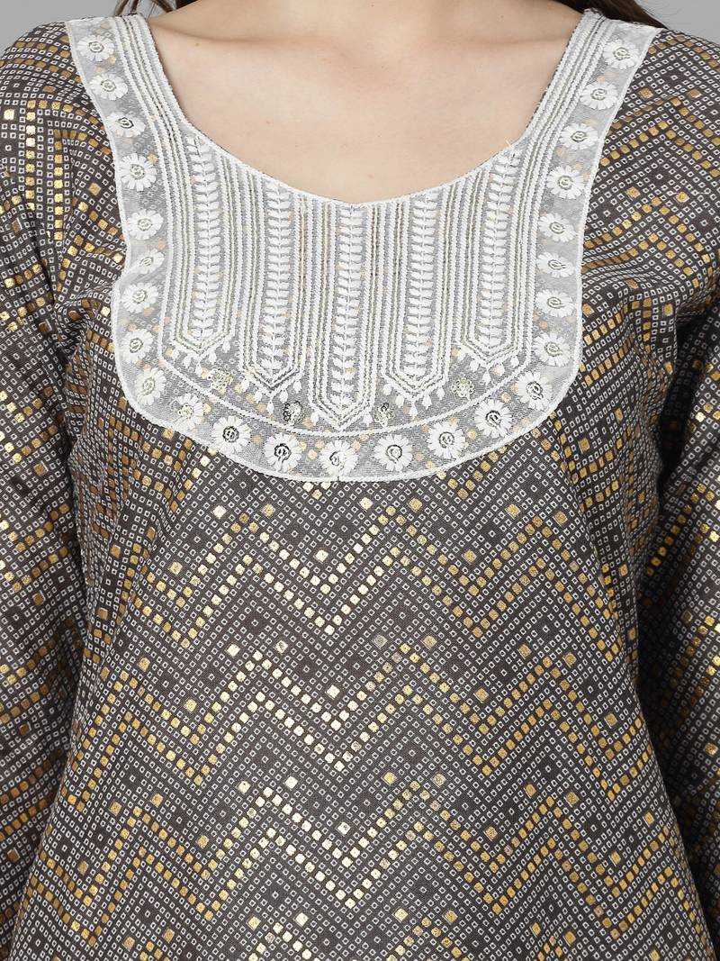 Women's Printed & Embroidered Cotton Blend Straight Kurta Pant Set