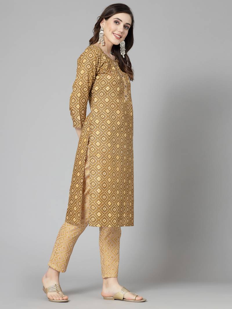 Women's Printed Cotton Blend Straight Kurta Pant Set