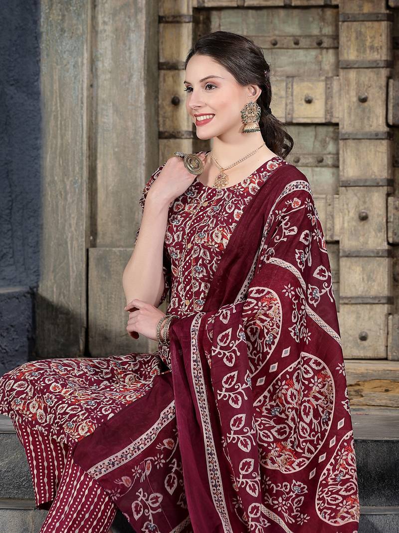 Women's Floral Printed Cotton Blend Straight Kurta Pant Dupatta Set