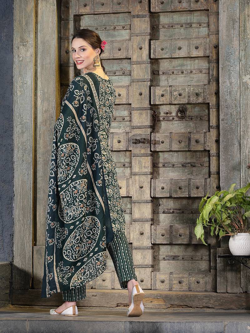 Women's Floral Printed Cotton Blend Straight Kurta Pant Dupatta Set
