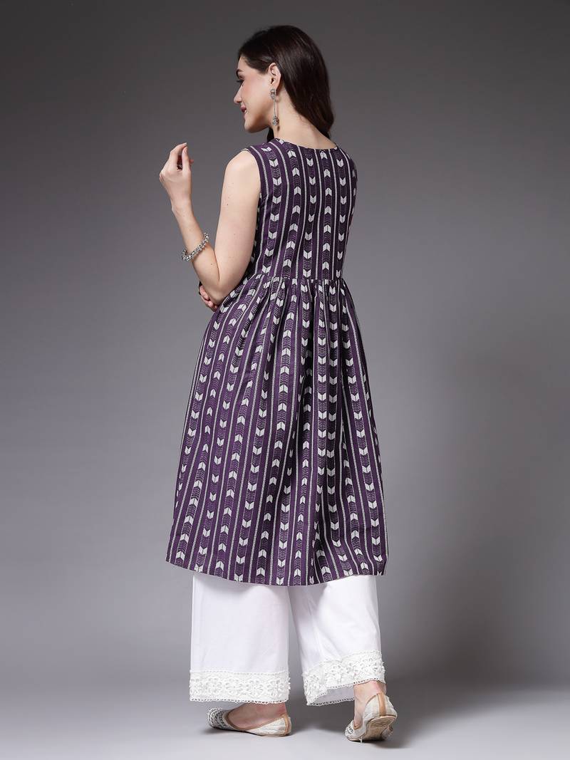 Women's Self Designed Cotton Blend Naira Cut Kurta