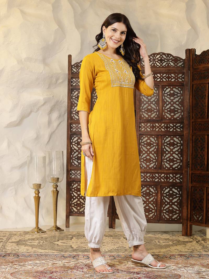 Women's Solid & Embroidered Cotton Blend Straight Kurta