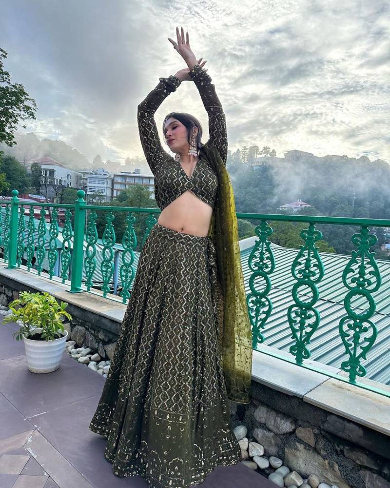 Mahendi Designer Lehenga Choli for Bridal and Bridesmaids Wedding Wear Choli