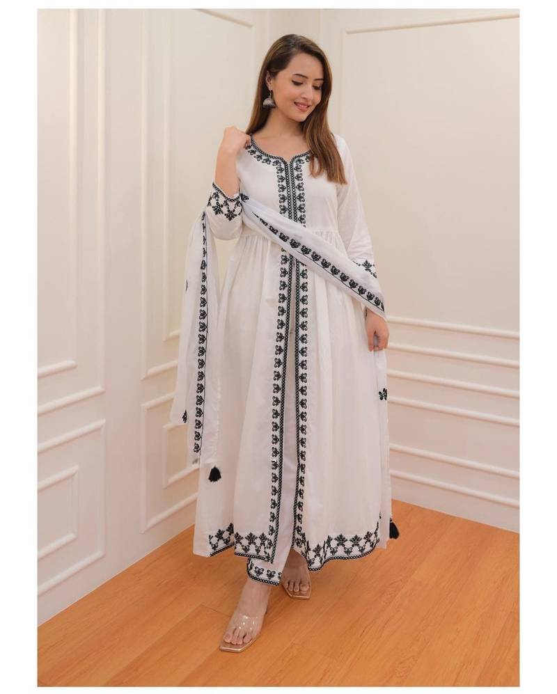  Women's Chanderi Viscose Top With Full Stitched Multi Sizes Straight Kurta 