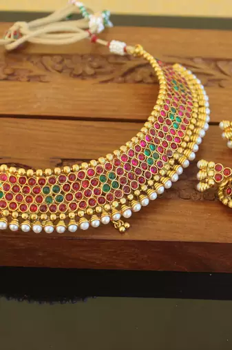 Designer gold plated kempu necklace set
