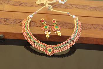 Designer gold plated kempu necklace set 1