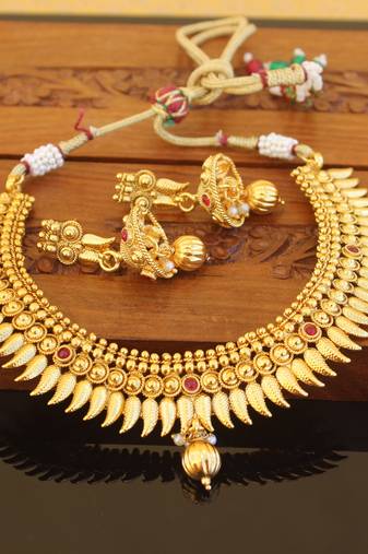 Designer gold plated kempu mango necklace set