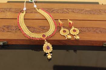 Designer gold plated kempu necklace set 1