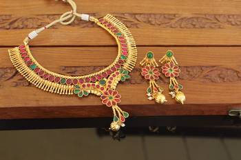 Designer gold plated kempu necklace set 3