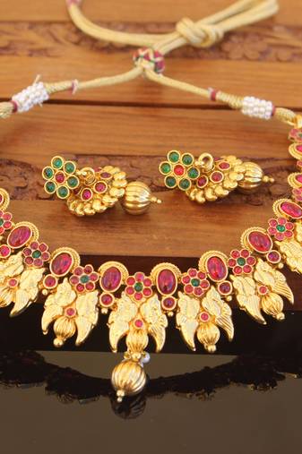 Designer gold plated kempu peacock necklace set