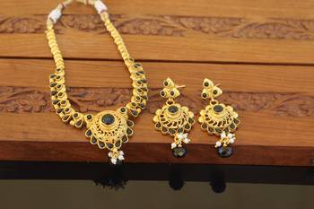 Designer gold plated kempu necklace set 2