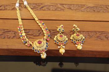 Designer gold plated kempu necklace set 2