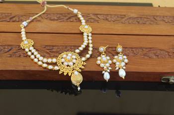 Designer gold plated double layer pearl necklace set 3