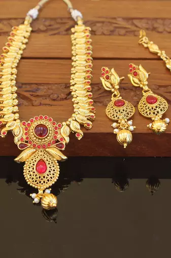 Designer gold plated kempu peacock necklace set