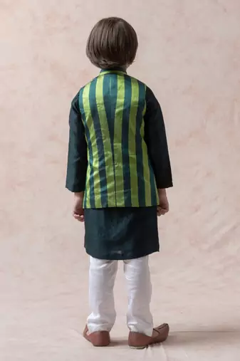 Bottle green tanchoi silk nehru jacket with chanderi kurta and pajama