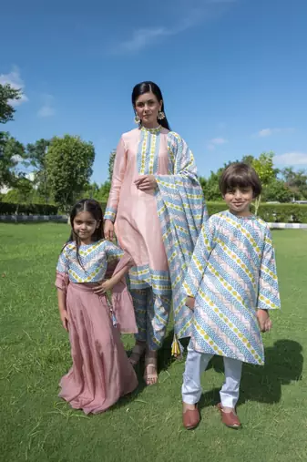 Cotton silk geometric print kurta with pyjama