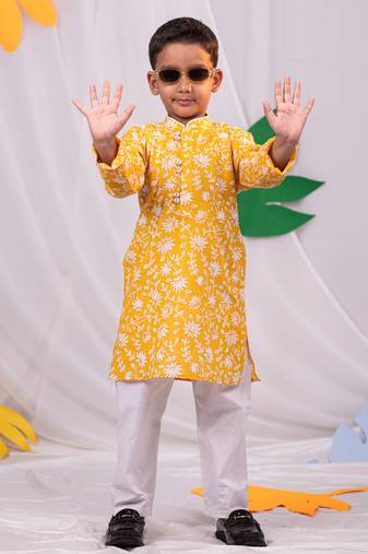 Boys' Yellow And White Kurta And Pyjama Set