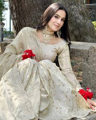 Cream Woven Pure Chinnon Silk Kurta with Gharara and Dupatta 2