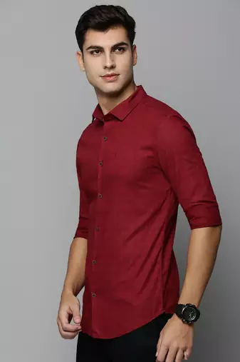 men's long sleeves conversational maroon shirt