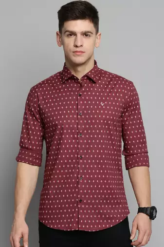 men's long sleeves geometric maroon shirt