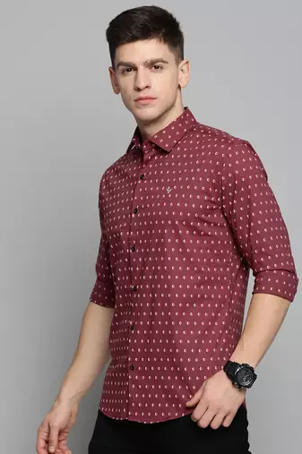 men's long sleeves geometric maroon shirt