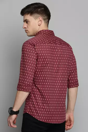 men's long sleeves geometric maroon shirt