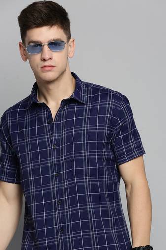 Showoff men's short sleeves checked navy blue shirt