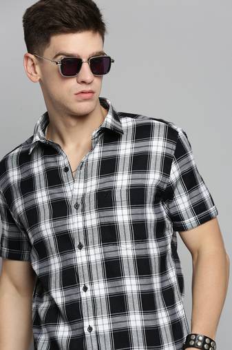 men's short sleeves checked white shirt