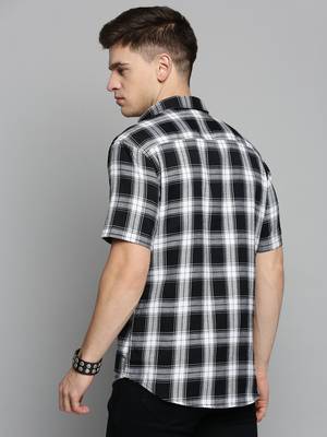 men's short sleeves checked white shirt 4
