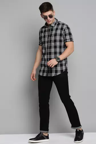 Showoff men's short sleeves checked black shirt