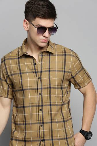 Showoff men's short sleeves checked khaki shirt