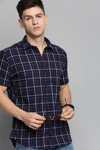 Showoff men's short sleeves checked navy blue shirt