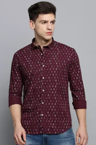 Showoff men's long sleeves geometric maroon shirt